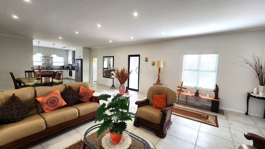 3 Bedroom Property for Sale in Country Club Western Cape